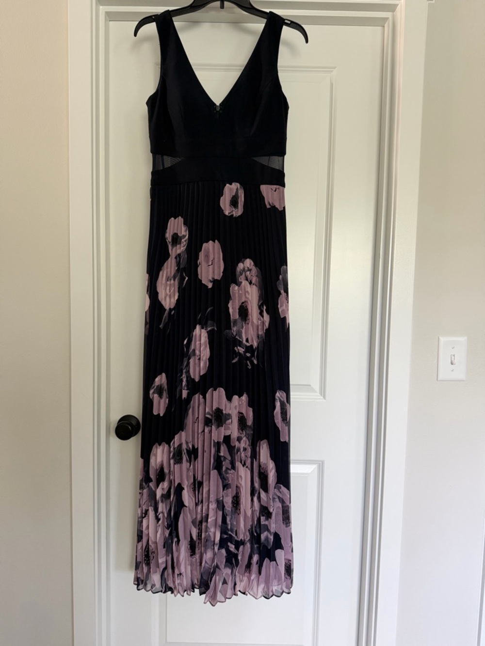 Xscape Navy and Pink Floral V-Neck Pleated Maxi Dress - Picture 3 of 5